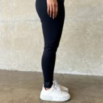 Calça comprida com cós alto