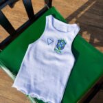 Blusinha Ribana branca detalhe na barra